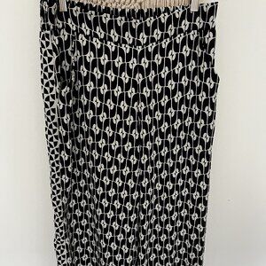 Max Studio Black and White Print Wide Leg Pant